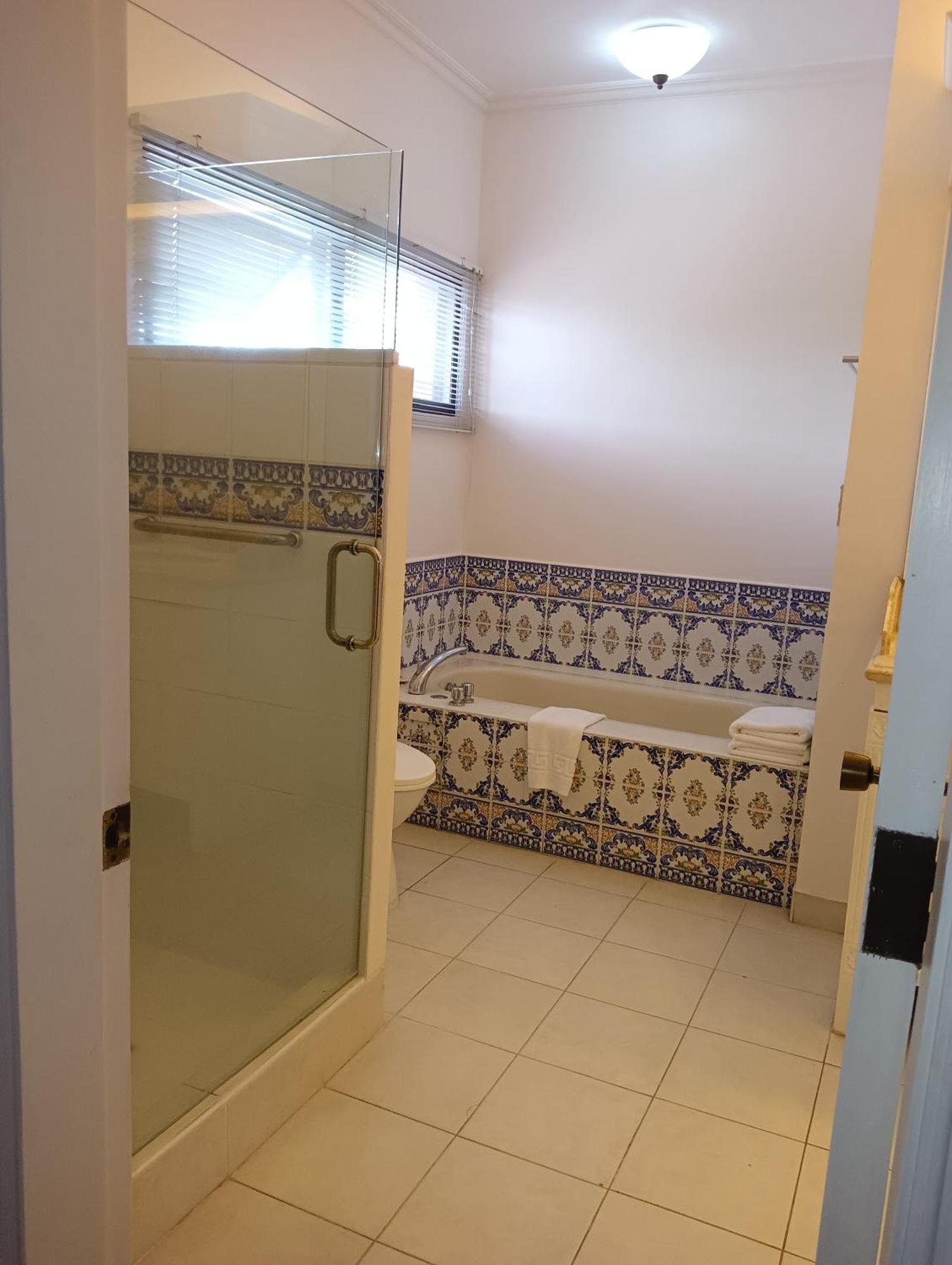 Sophia Suites Residence Hotel Cebu Dış mekan fotoğraf