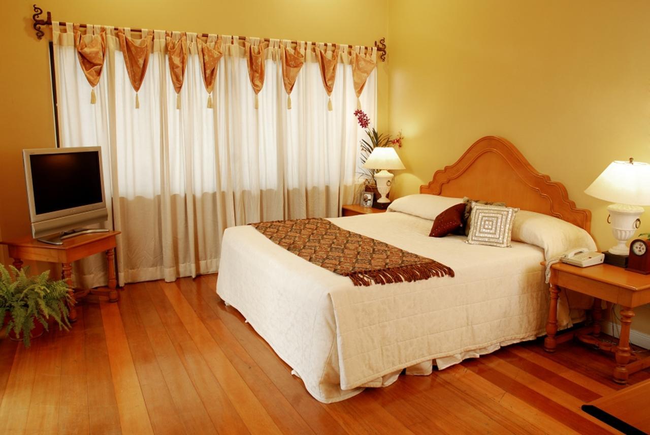 Sophia Suites Residence Hotel Cebu Dış mekan fotoğraf