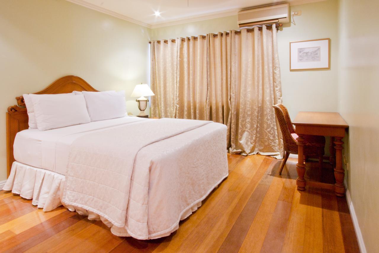 Sophia Suites Residence Hotel Cebu Dış mekan fotoğraf
